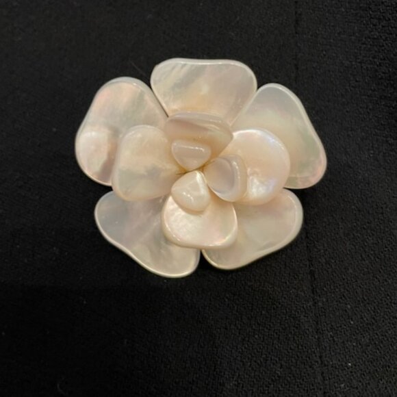 CHANEL Vintage White Camellia  Brooch Pin with Pearl Finish - Picture 4 of 13